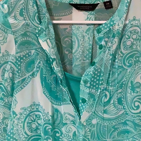 Top - Picture 3 of 4